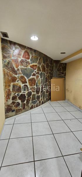 Foto d62795e3-d7f3-448b-9f23-8db311df4fc1. Rent business premise in lehendakari aguirre 8-10 deusto 8-10 in Bilbao