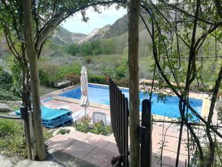 Casa a Paraje 306 puerto juviles 306. Cortijo ecológico con vistas al rio y piscina