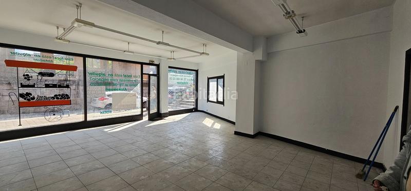 Foto a3812125-37ff-4b82-8253-52210c478f73. Lloguer local comercial a iparraguirre 70 70 a Centro Urbano-Hirigunea Leioa