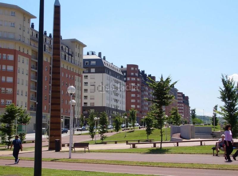 Foto d9516808-e5e7-4307-80f4-476606ed434b. Affitto locale commerciale in Miribilla Bilbao