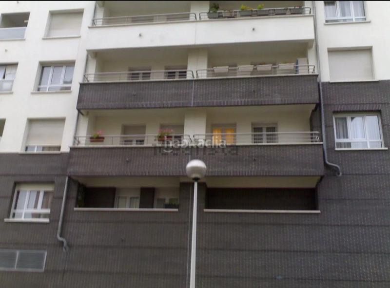 Foto be84390e-a848-4b9d-86d6-75fd2675ba17. Alquiler local comercial local en Miribilla, listo para tu negocio en Bilbao