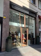 Lloguer Local Comercial a Calle particular de club 2. Alquiler de local con escaparate visible