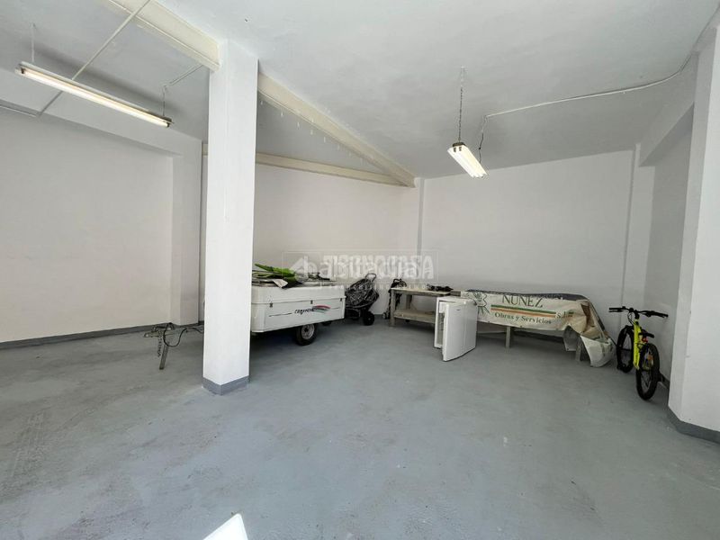 Foto e2c6e08e-456f-4bf5-8c0f-224b090ea242. Local comercial a Santa Rita Paterna