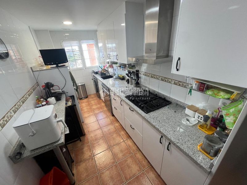 Foto 64862772-d023-4d2c-ae55-d13d0443a770. Pis amb aparcament a Riba - roja de Túria