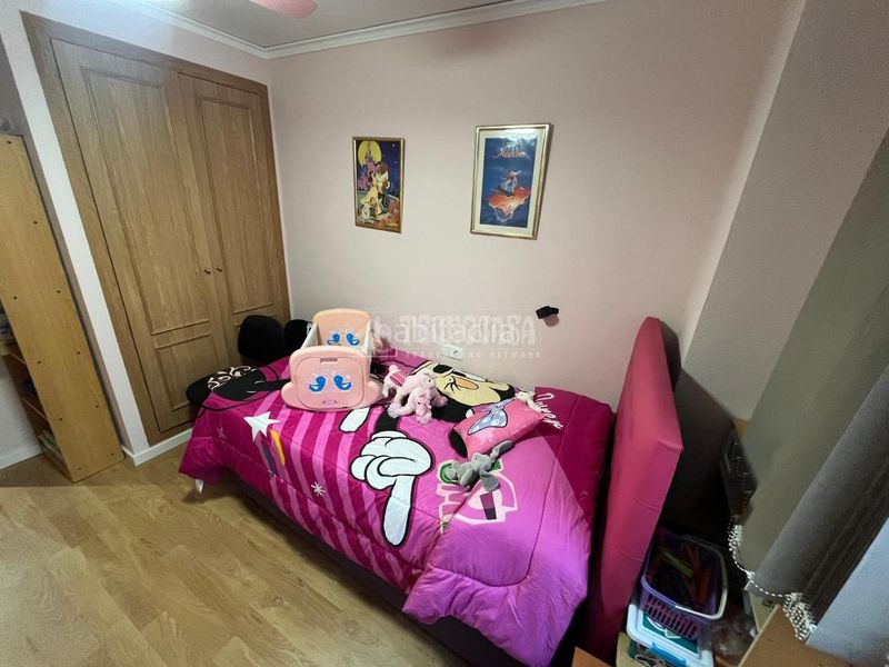 Foto c2ce254e-094e-4ac4-aba6-13baa72bce7d. Pis amb aparcament a Riba - roja de Túria