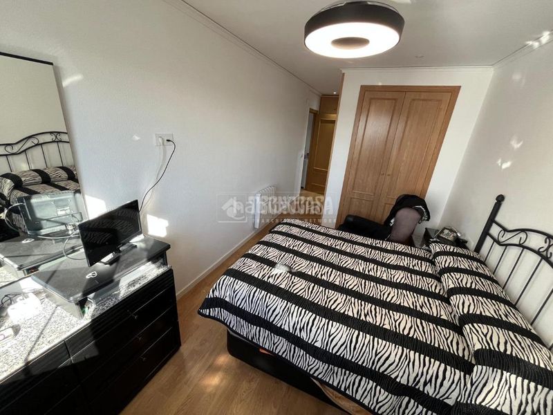 Foto d991f4c5-8d48-4dc9-8675-0bb222444acf. Pis amb aparcament a Riba - roja de Túria