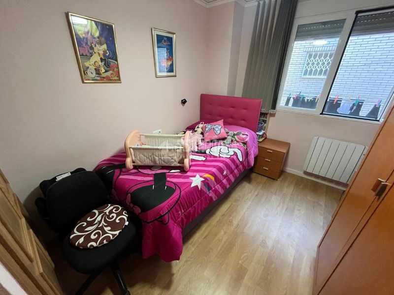 Foto e8805501-aec4-410a-8505-3cd5fb09a226. Pis amb aparcament a Riba - roja de Túria