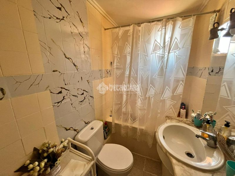 Foto a501ff39-358b-495e-9684-ff99064c9318. Pis a Riba - roja de Túria