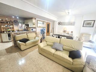 Appartement à Zona Avenida al Vedat. Piso en venta en torrent