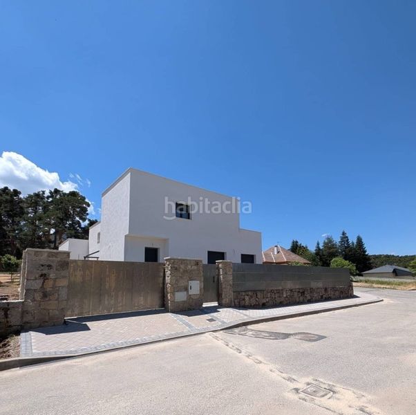 Foto 7fb1bb57-8c93-4299-8508-ba2b1e9e47d2. Casa aparellada amb calefacció a San Rafael Espinar (El)