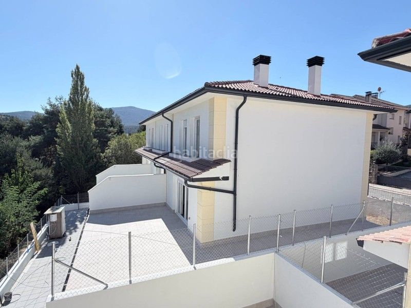 Foto 4aa69bce-8e3f-4d12-8388-14f86f46193b. Casa aparellada amb calefacció aparcament a San Rafael Espinar (El)