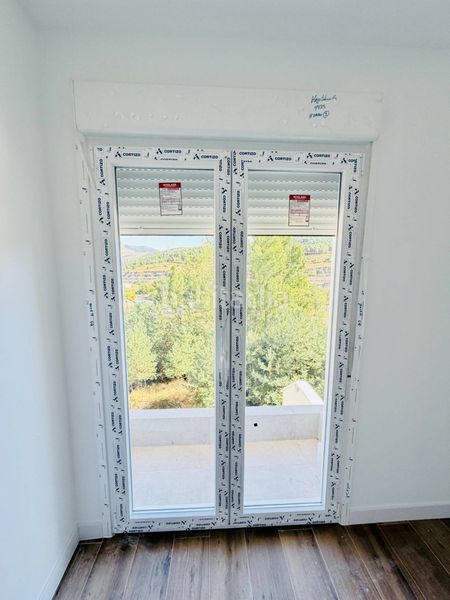 Foto 5bd2499d-8916-42b0-8473-43950a34e633. Casa aparellada amb calefacció aparcament a San Rafael Espinar (El)