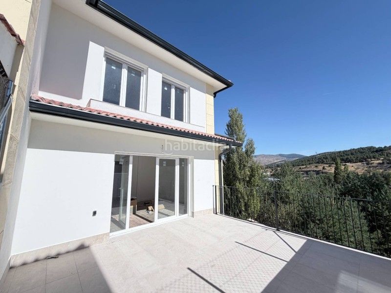 Foto a2fd7fe3-ef0f-4445-a7da-8132c322212f. Casa aparellada amb calefacció aparcament a San Rafael Espinar (El)