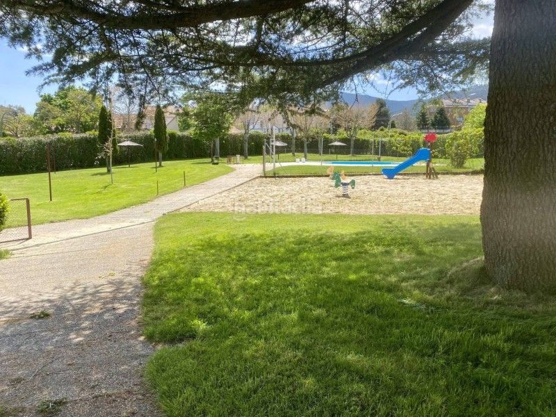 Foto c9ae8392-5b61-47a3-8c40-8668903b6379. Pis amb calefacció aparcament piscina a San Rafael Espinar (El)