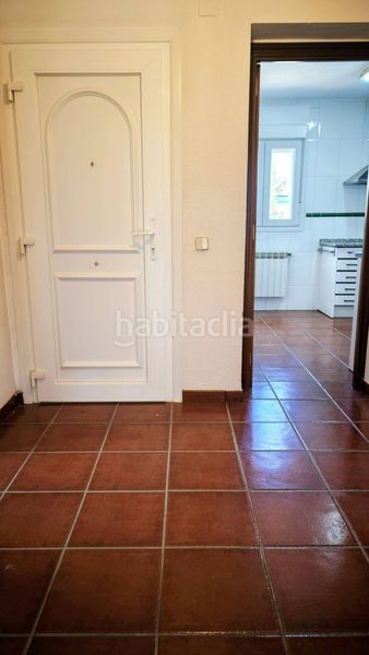 Foto 296f873a-8c39-469a-90e3-c79ed4ce0332. Casa pareada  en venta en urbanizacion madrid en Alpedrete