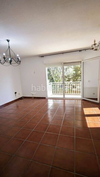 Foto 7fc7ee7b-303b-47f2-8d91-22b6ed1cdd4c. Casa pareada  en venta en urbanizacion madrid en Alpedrete