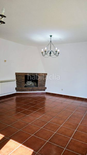 Foto 8a60eed4-44f2-48aa-8ae1-c6bc27ec5092. Casa pareada  en venta en urbanizacion madrid en Alpedrete