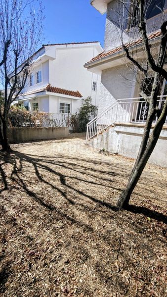 Foto d2577da9-913d-4ada-8a05-f5ebf6af1eeb. Casa pareada  en venta en urbanizacion madrid en Alpedrete