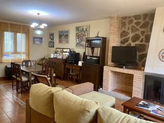 Xalet a El Espinar Pueblo. Casa unifamiliar en venta en el espinar segovia