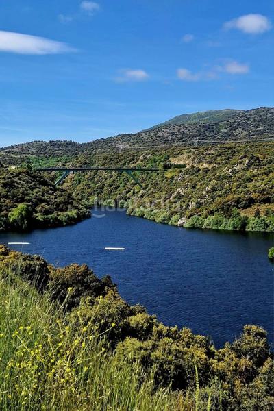 Foto 539916aa-fbf8-4071-8da7-7f624832b858. Casa bifamiliare con riscaldamento in Vegas de Matute