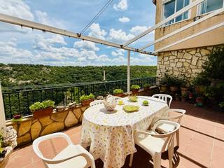 Chalet à Brihuega. Casa unifamiliar en venta en brihuega, guadalajara  fuentes de l