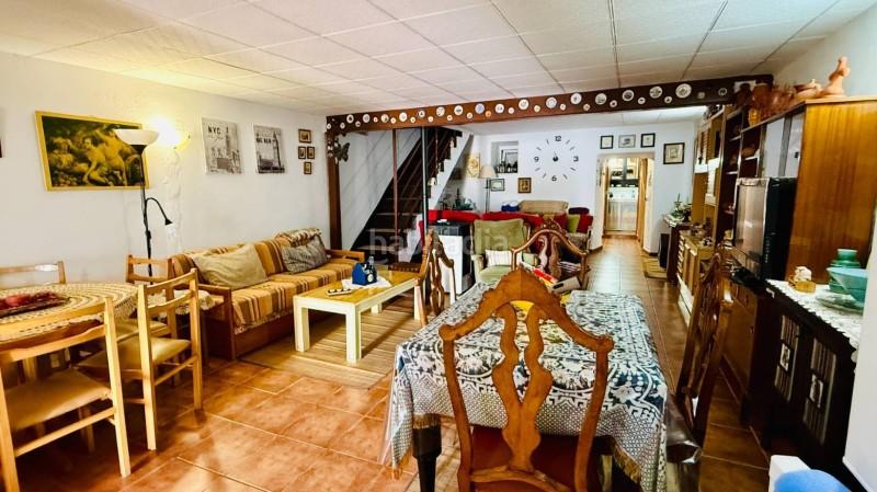 Foto 724c5bdd-f299-44b7-ad29-7bb4848d0f9b. Maison jumelée avec chauffage dans Navas de San Antonio