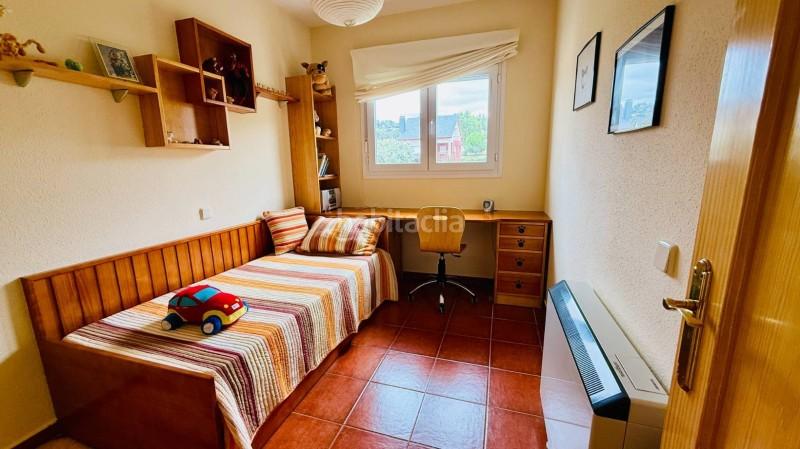 Foto 06712c48-8b38-43a9-a85d-eec56124c072. Chalet mit heizung pool in Los Ángeles de San Rafael Espinar (El)