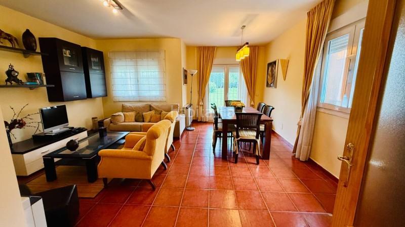 Foto d79da297-6905-4c5c-add8-6b34c23cb299. Chalet mit heizung pool in Los Ángeles de San Rafael Espinar (El)