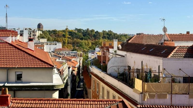 Foto 8631256c-2369-4942-852b-078784dadd27. Etagenwohnung mit heizung in Cortes-Huertas Madrid