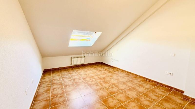 Foto 06a0b2aa-fd97-4134-a811-9b326ff534ae. Duplex avec chauffage parking dans Área Rural Espinar (El)