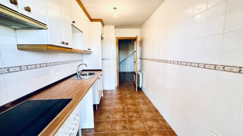 Foto 3c63ab26-d055-49df-ac21-3191868bf2ac. Duplex avec chauffage parking dans Área Rural Espinar (El)