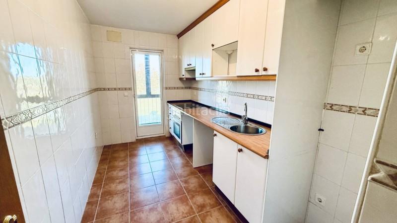 Foto 78032fbd-2314-4811-abaa-c3f8ba6de864. Duplex avec chauffage parking dans Área Rural Espinar (El)