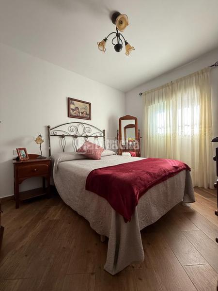 Foto 7101ba5c-3b12-42f2-a66b-a63664af4356. Casa aparellada a Las Almenas Tomares