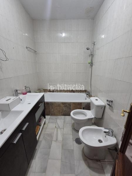 Foto 4a33ebbb-283f-4346-94d6-44e227e042eb. Casa bifamiliare in Centro Bormujos