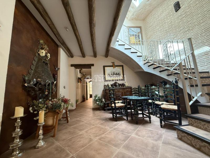 Foto d51243d1-a54f-4b65-90c3-00bedd5bdeba. Casa pareada casa en venta en El Rocío Almonte