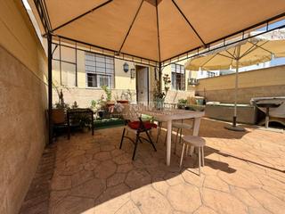 Maison jumelée à Bollullos de la Mitación. Casa en venta en bollullos de la mitación