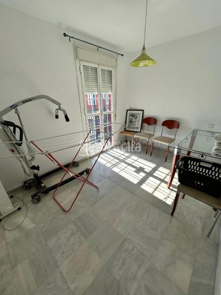 Foto 036428be-a77f-40e1-b427-39dcd87630c5. Casa bifamiliare in Avenida Juan Diego Bormujos