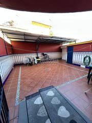Doppelhaus in Avenida Juan Diego. Casa en venta en bormujos