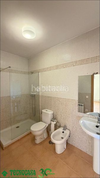 Foto 11641a32-f6d1-4111-ad82-780004d260f3. Casa aparellada a Miguel Esteban