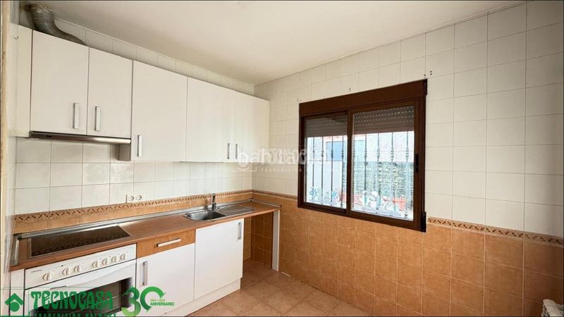 Foto 9b01a623-c1b8-4c87-b413-5d09776a152c. Casa aparellada a Miguel Esteban