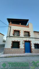 Casa aparellada a Alcázar de San Juan. Casa en venta en alcázar de san juan