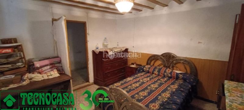 Foto cf07e6e5-c6e5-47b5-9ac2-63bc1ae6ab10. Casa aparellada a Quero