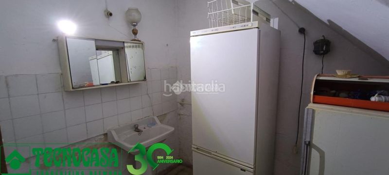 Foto cfc95f18-601f-4584-abdb-fb50d75fd41a. Casa aparellada a Quero