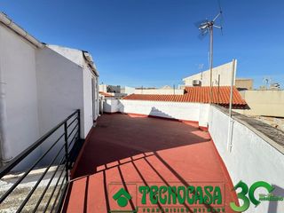 Maison jumelée à Alcázar de San Juan. Casa en venta en alcázar de san juan