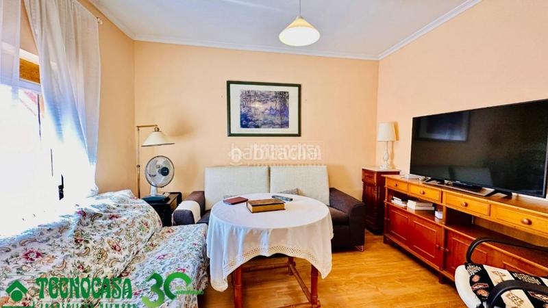 Foto bbfe8bf3-6784-40dd-885d-ae46318c1f37. Casa pareada casa en venta en Alcázar de San Juan