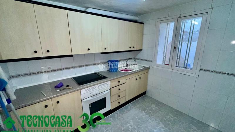 Foto 17435554-0e1c-41b4-8cc0-96d0b3f8291e. Casa aparellada a Herencia