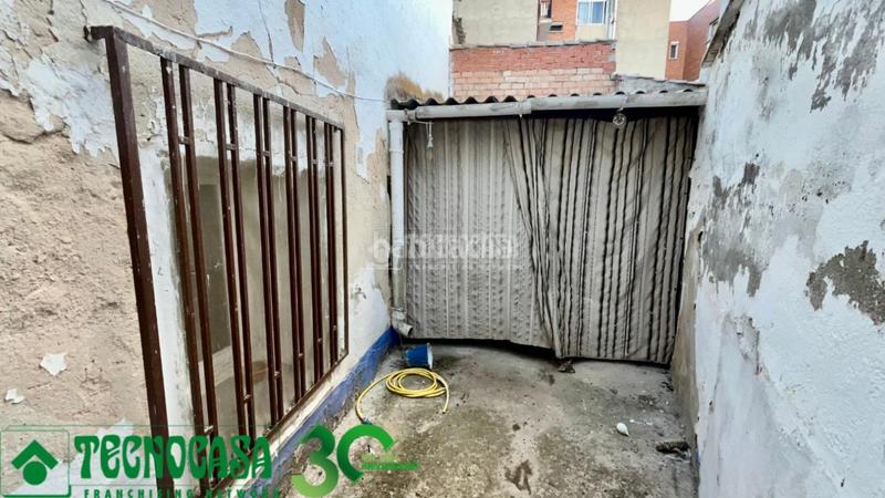 Foto e59e09fe-259a-4181-931f-e25c0982cf6b. Casa aparellada a Herencia