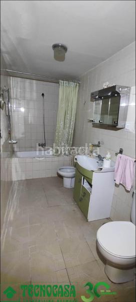 Foto 1eb4f2db-e99d-4ae9-a47b-7c8a967cf908. Casa aparellada a Herencia