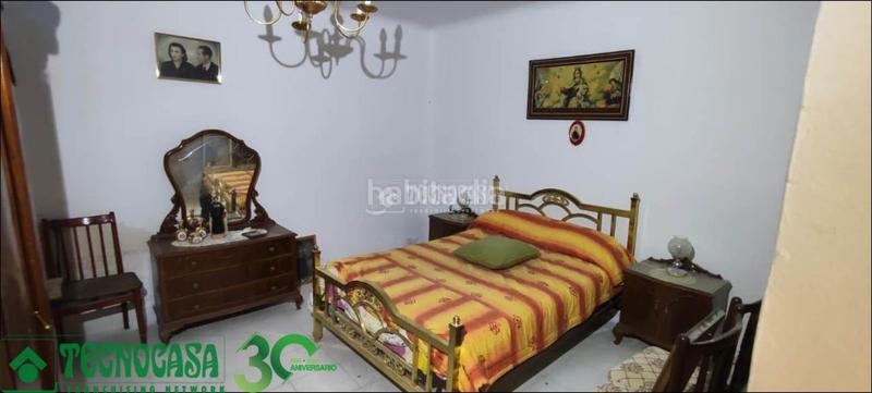 Foto 5800095e-8cdd-4467-966f-11b8a320d755. Casa aparellada a Herencia