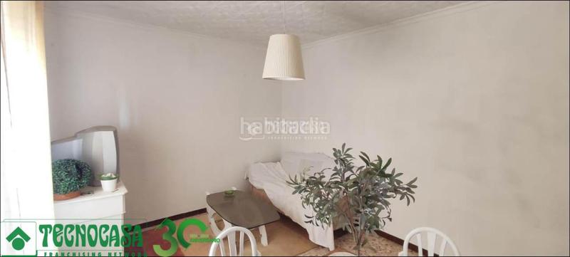 Foto 5e4537bc-67fc-4f12-8fe5-53841e73bd1c. Casa aparellada a Herencia